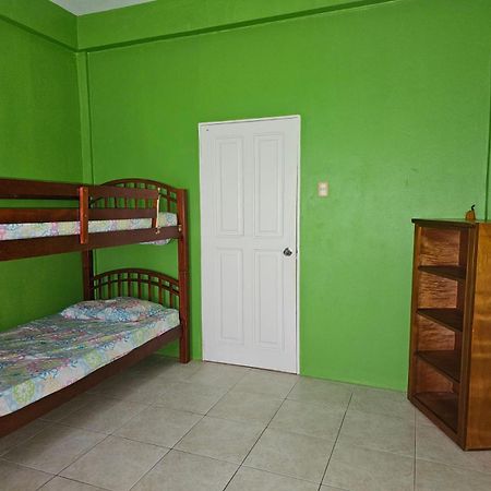 Fish Tobago Guesthouse Or Joy And Brandon Guesthouse Buccoo Номер фото